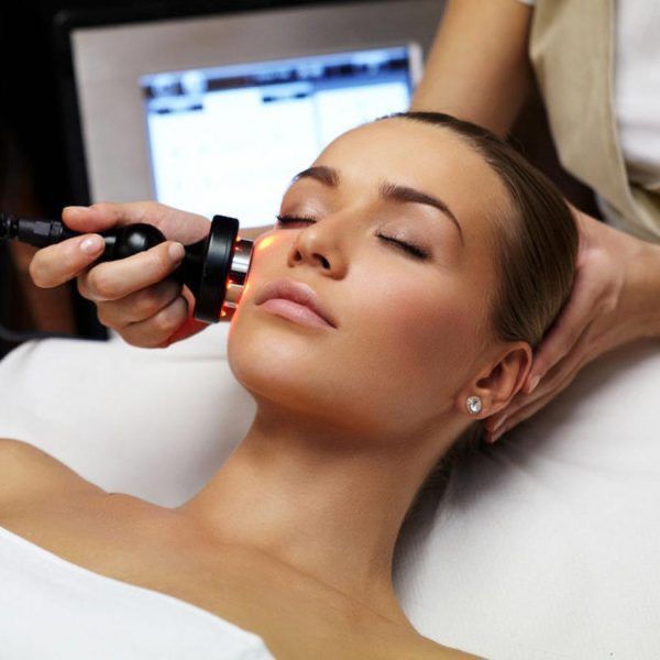 Tratamiento de Ultrasonido Facial para rejuvenecimiento sin cirugía